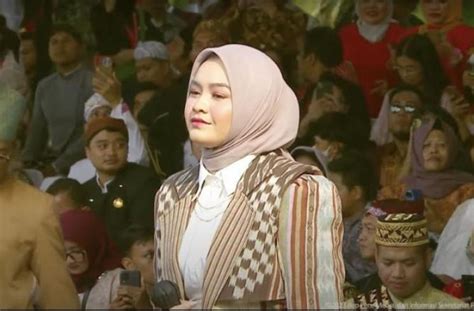 10 Potret Artis yang Hadiri HUT Ke.